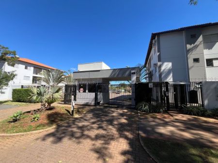 Apartamento em Jardim São Lourenço