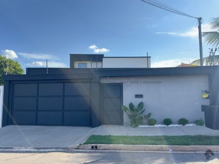 Casa-Térrea em Silvia Regina