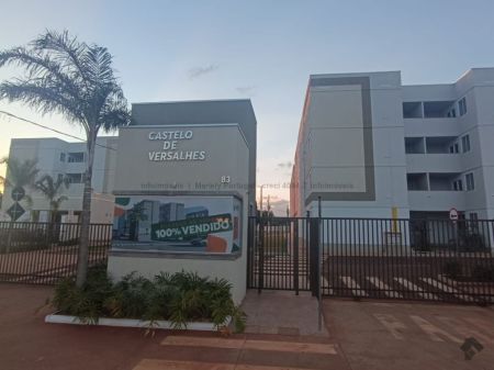 Apartamento em Jardim Centenário