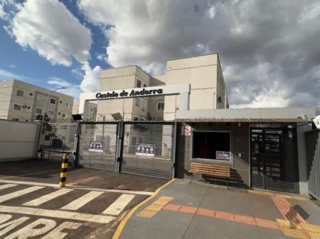 Apartamento em Pioneiros