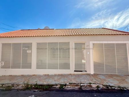 Casa-Térrea em Coopharádio
