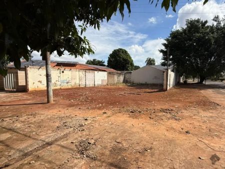 Terreno em Vila Taveirópolis