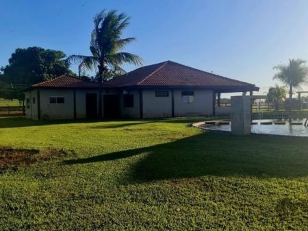 Fazenda em Zona Rural