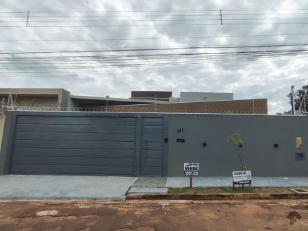 Casa-Térrea em Carandá