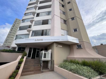 Apartamento em Centro