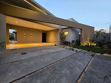 Casa-Térrea em Carandá Bosque I