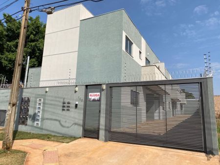 Sobrado-Condomínio em Vila Nasser