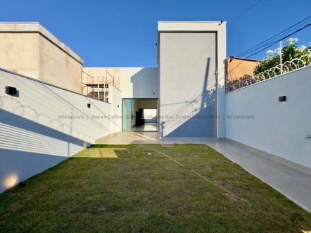 Casa-Térrea em Rita Vieira