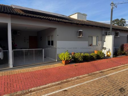 Casa-Térrea-Condomínio em Rita Vieira