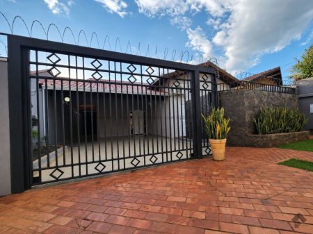 Casa-Térrea em Carandá Bosque I