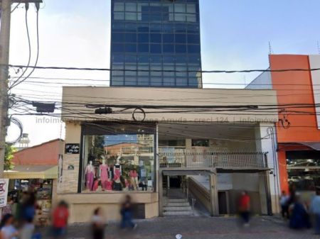 Sala / Salão / Loja em Centro