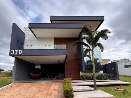 Sobrado-Condomínio em Residencial Porto Royale
