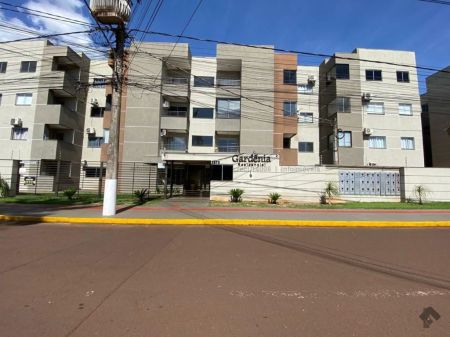 Apartamento em Vila Aurora