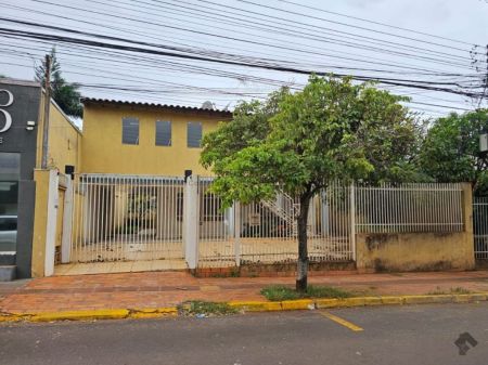 Sobrado em Jardim dos Estados
