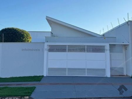 Casa-Térrea em Vila Vilas Boas
