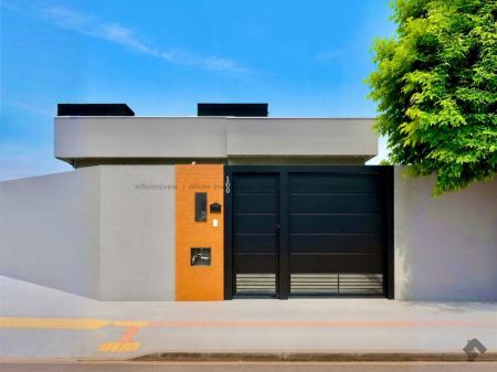 Casa-Térrea em Jardim Columbia