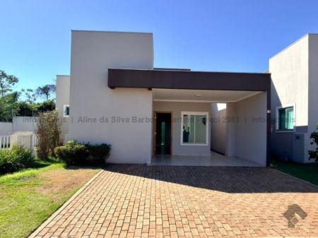 Casa-Térrea-Condomínio em Vila Santa Luzia