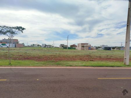 Terreno-Condomínio em Vivere do Lago
