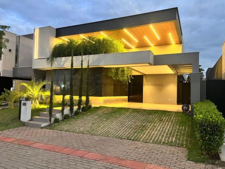 Casa-Térrea-Condomínio em Residencial Alphaville II
