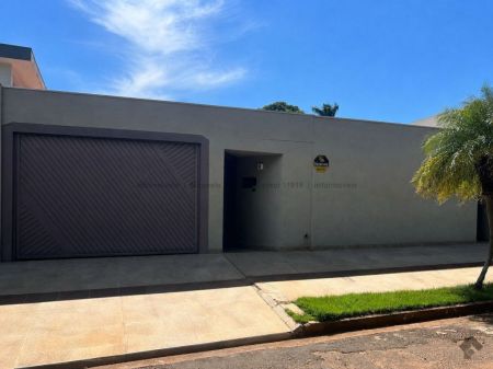 Casa-Térrea em Carandá Bosque II