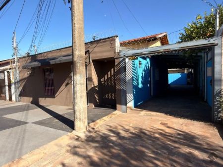 Casa-Térrea em Vila Margarida