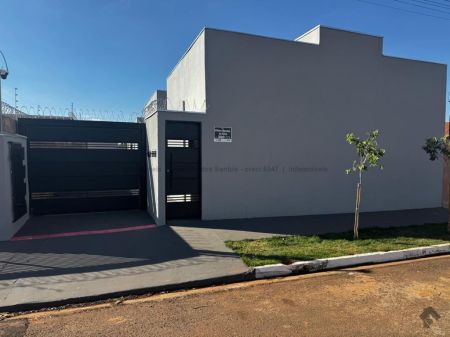 Casa-Térrea-Condomínio em Bela Laguna