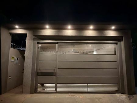 Casa-Térrea em Jardim Nashiville