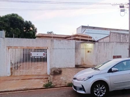 Casa-Térrea em Seminário