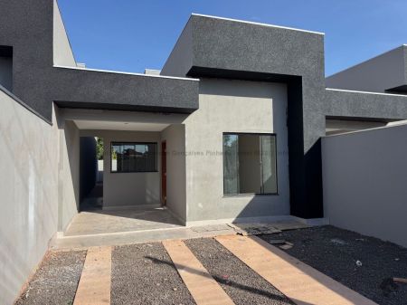 Casa-Térrea em Aero Rancho