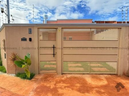 Casa-Térrea em Loteamento Guanandi II