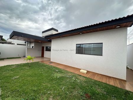 Casa-Térrea em Vila Almeida