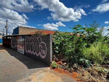 Terreno em Vila Duque de Caxias