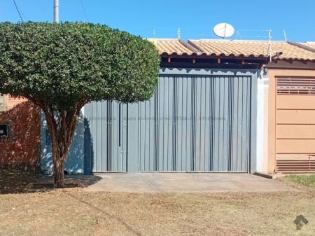 Casa-Térrea em Jardim Los Angeles