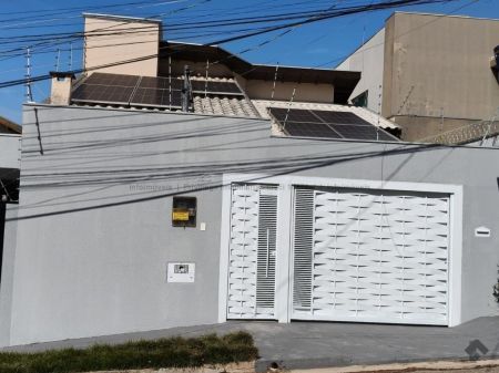 Casa-Térrea em Loteamento Água Limpa Park
