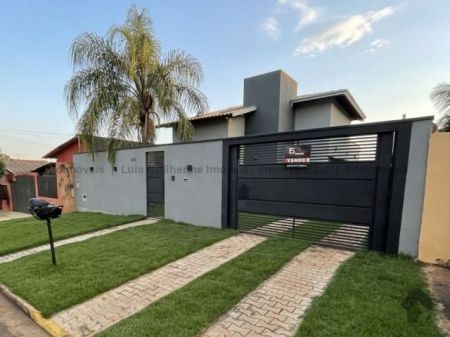 Casa-Térrea em Vila Donária