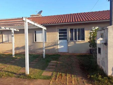 Casa-Térrea-Condomínio em Parati