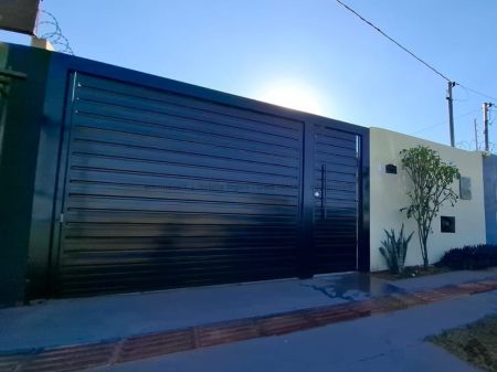 Casa-Térrea em Bela Laguna