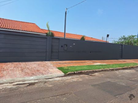 Casa-Térrea em Jardim Panamá
