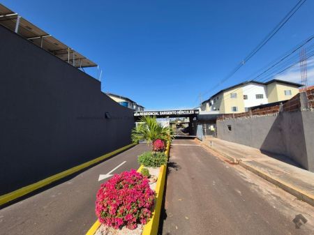 Apartamento em Coophasul