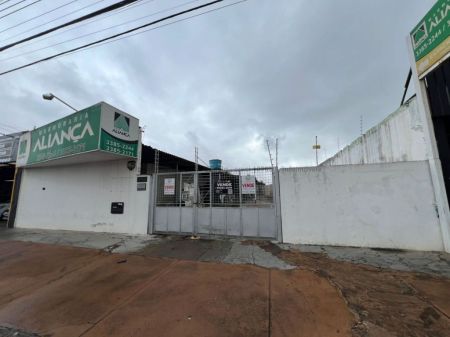 Imóvel Comercial em Vila Bandeirante