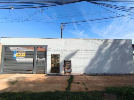 Casa-Térrea-Condomínio em Jardim São Conrado