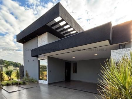 Casa-Térrea-Condomínio em Residencial Porto Royale