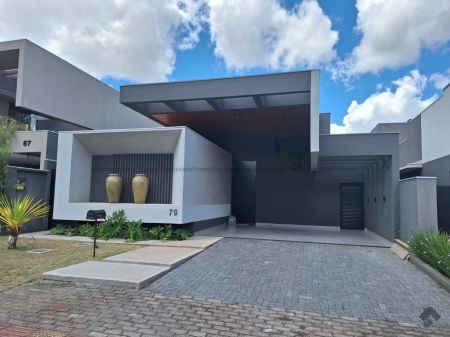 Casa-Térrea-Condomínio em Residencial Alphaville II