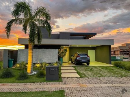 Casa-Térrea-Condomínio em Residencial Alphaville III
