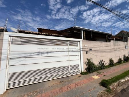 Casa-Térrea em Seminário