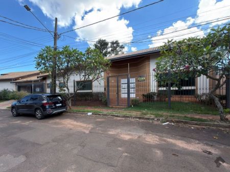 Casa-Térrea em Tayamã Park