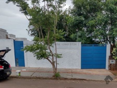 Casa-Térrea em Guanandi