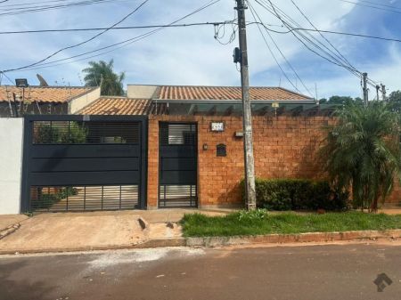 Casa-Térrea em Rita Vieira