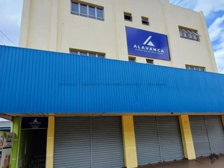 Sala / Salão / Loja em Centro