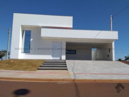 Casa-Térrea-Condomínio em Terras Alphaville
